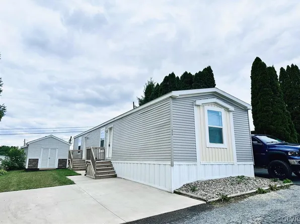 1024 Cedar St N, Laurys Station, PA 18059