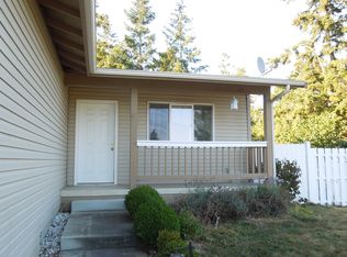 252 Squaxin Pl, La Conner, WA 98257