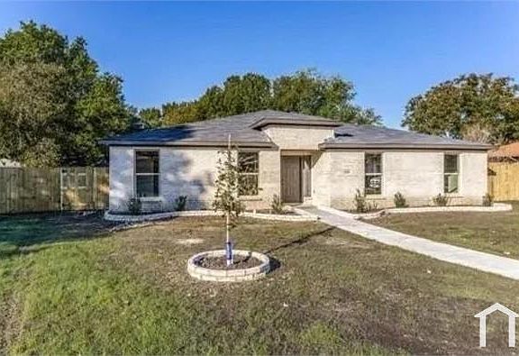 2nd image of 826 Bordner Dr