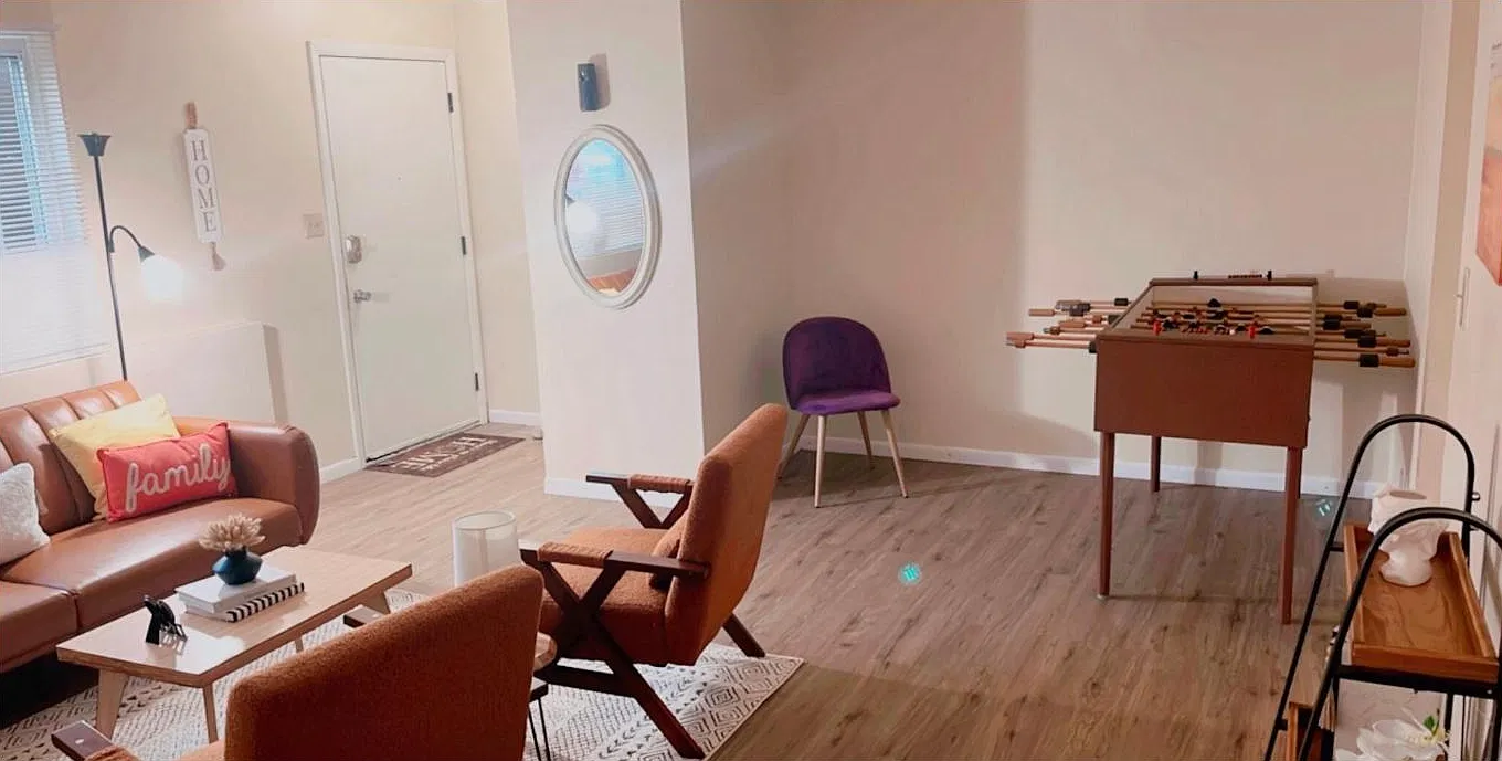3 bed, 1080 sqft, $980 — Photo 3
