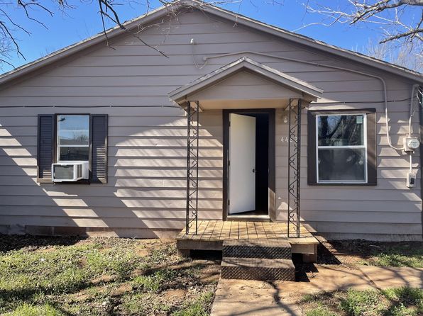 4422 Ulen Ln