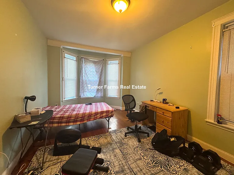 37 Hillside St #A — Photo 20