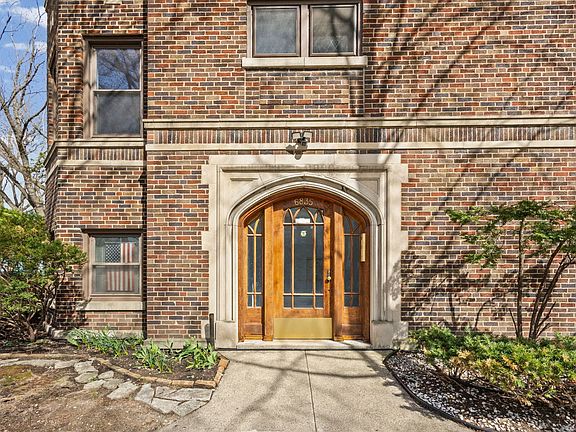 4th image of 6835 N Wolcott Ave