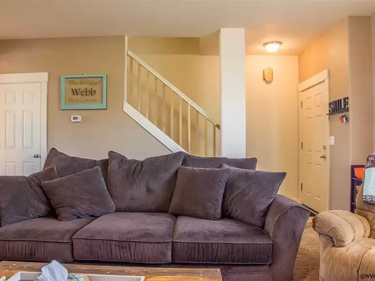 4823 SW Roseberry St — Photo 8