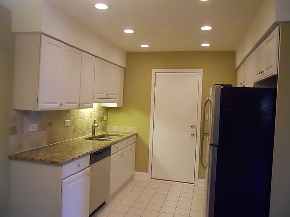 4th image of 7325 Tiffany Dr APT 3A
