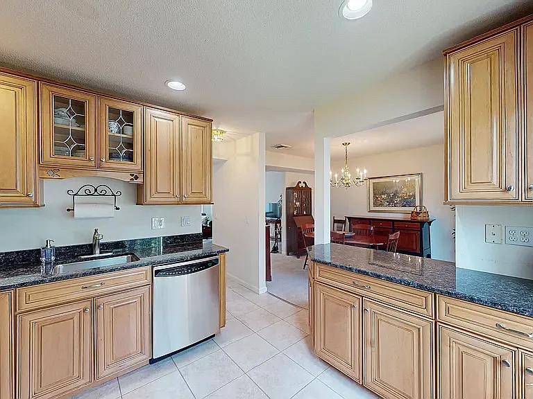 68 Virginia Ave #14 — Photo 6