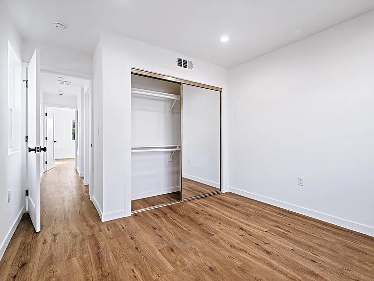 520 N Saint Andrews Pl #3 — Photo 15