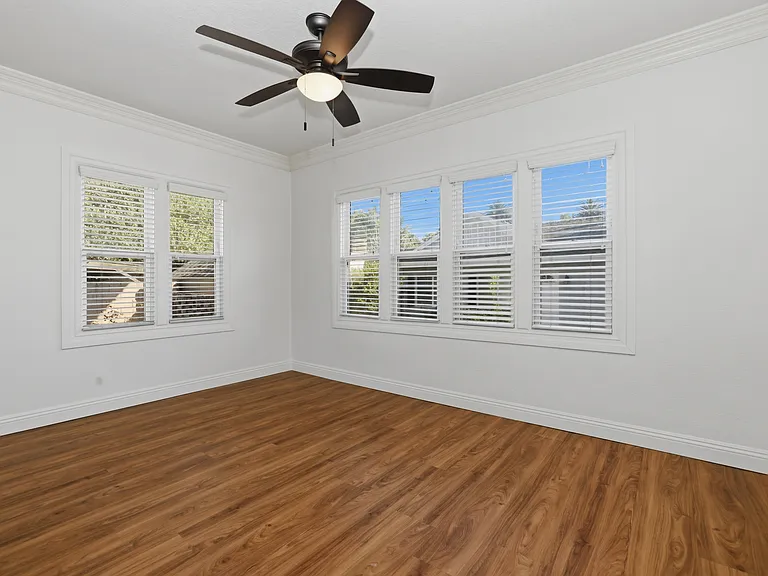 3981 Larchwood Pl — Photo 7