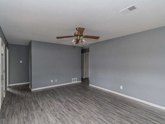 3rd image of 2206 SE 21st Ave