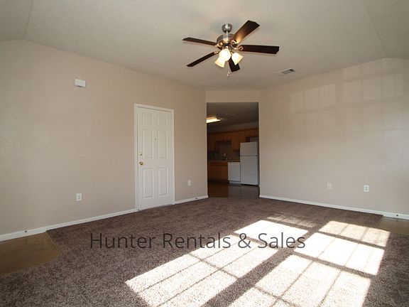 2nd image of 4106B Primrose Dr
