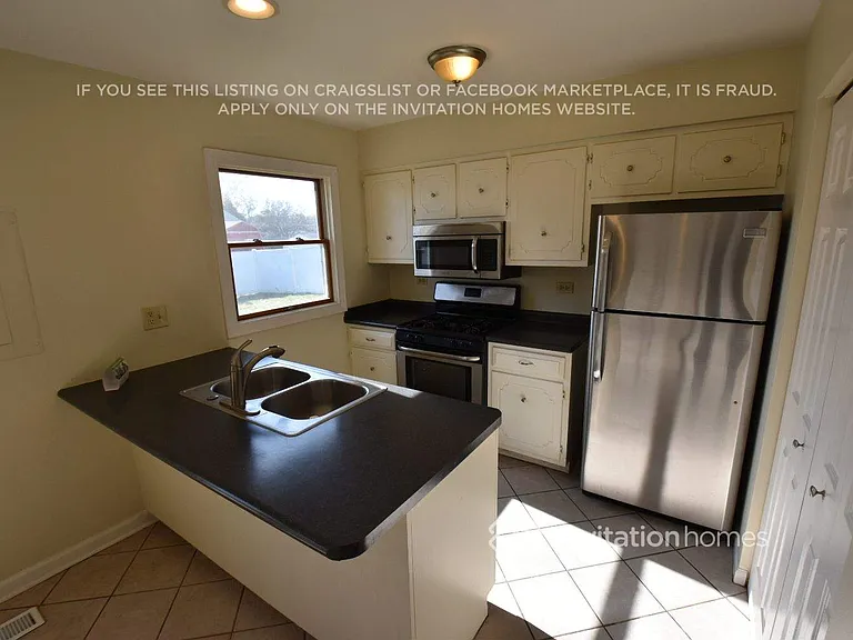 3224 Windsor Ln — Photo 5