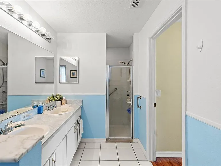 221 Prather Dr — Photo 23