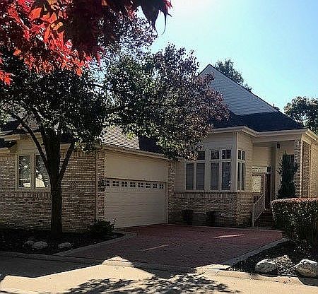 1st image of 38125 S Vista Dr