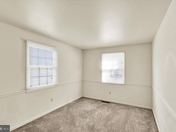 4th image of 603 Maplewood Ave