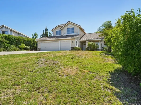 950 Starlight Ct, Banning, CA 92220