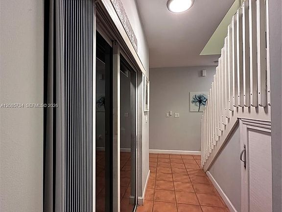 5th image of 1240 NE 41st Pl