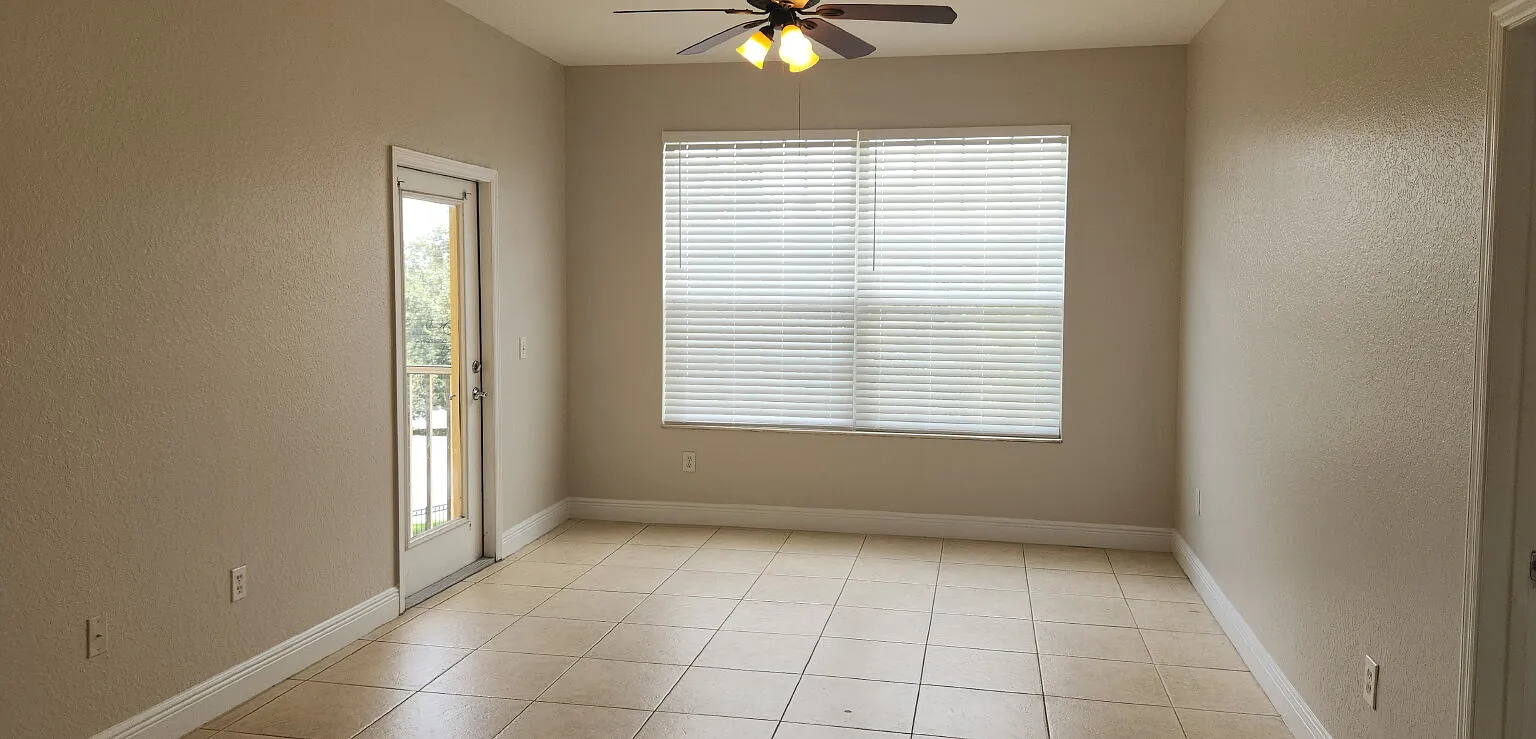 3 bed, 2.0 bath, 1408 sqft, $1,675 — Photo 2