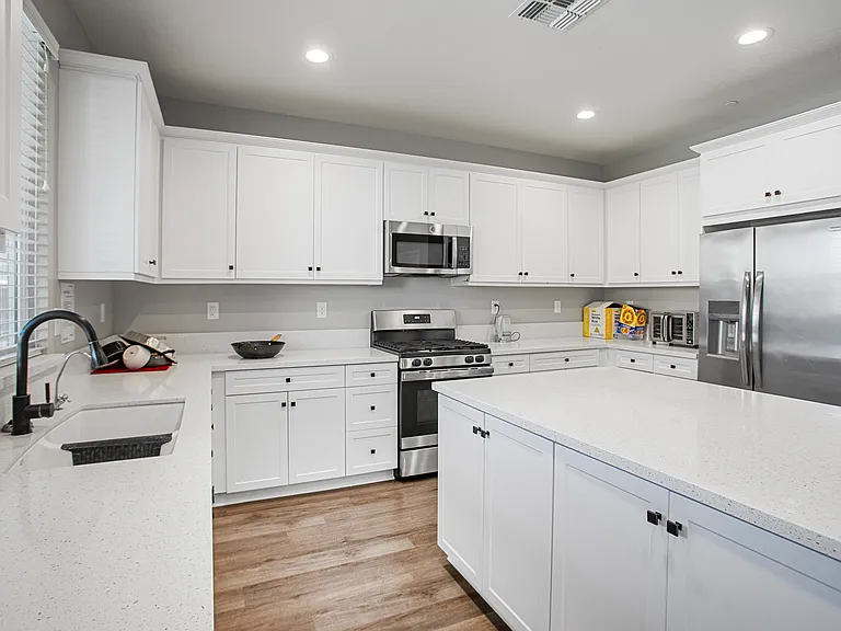 419 Daffodil Dr #2 — Photo 7