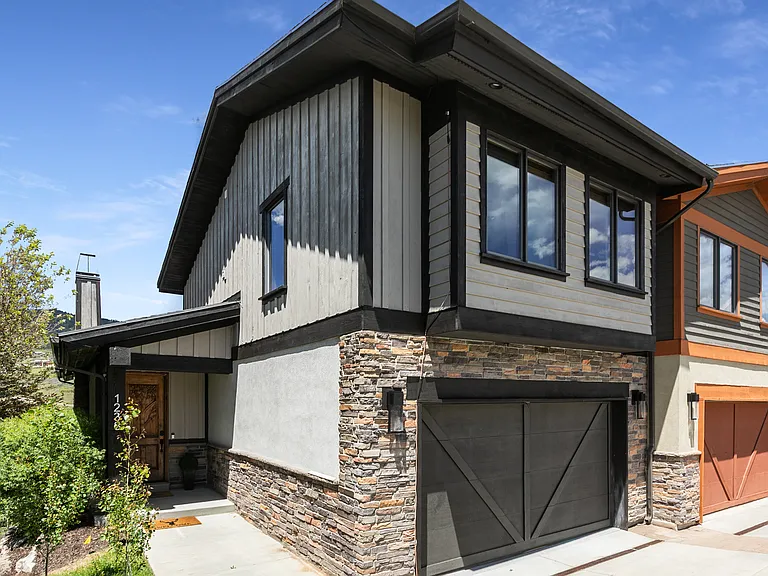 1238 Hailstone Dr — Photo 28
