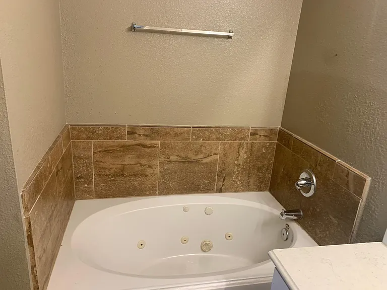 1150 Pennygent Ln #1 — Photo 38