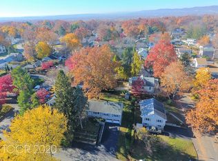 137 Lionshead Dr W, Wayne, NJ 07470