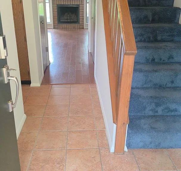 2588 E Sweetbriar Dr — Photo 8