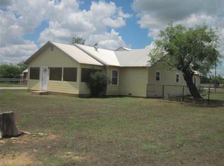 324 E 10th St, Baird, TX 79504