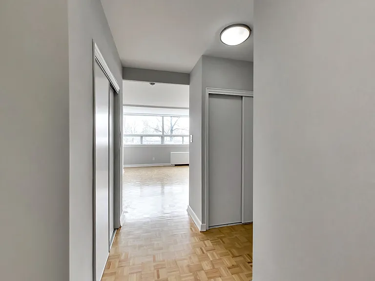 630 Roselawn Ave — Photo 16