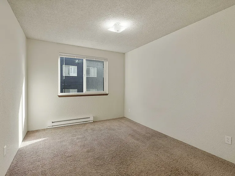 Badger & Blue Lake Apartments — Photo 12