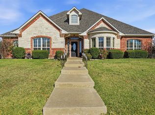 2219 Nottaway Dr, Cleburne, TX 76033