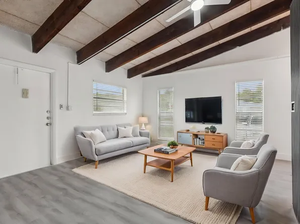 Azure Villas Apartments