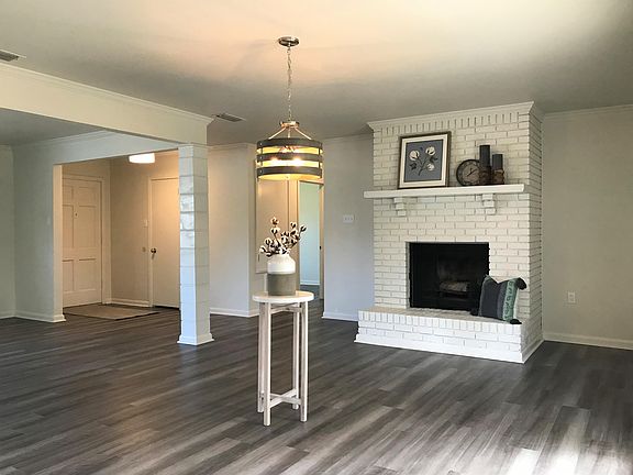 5th image of 3006 Mesa Dr