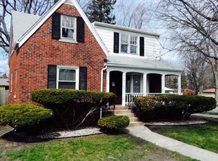 18104 Burnham Ave, Lansing, IL 60438