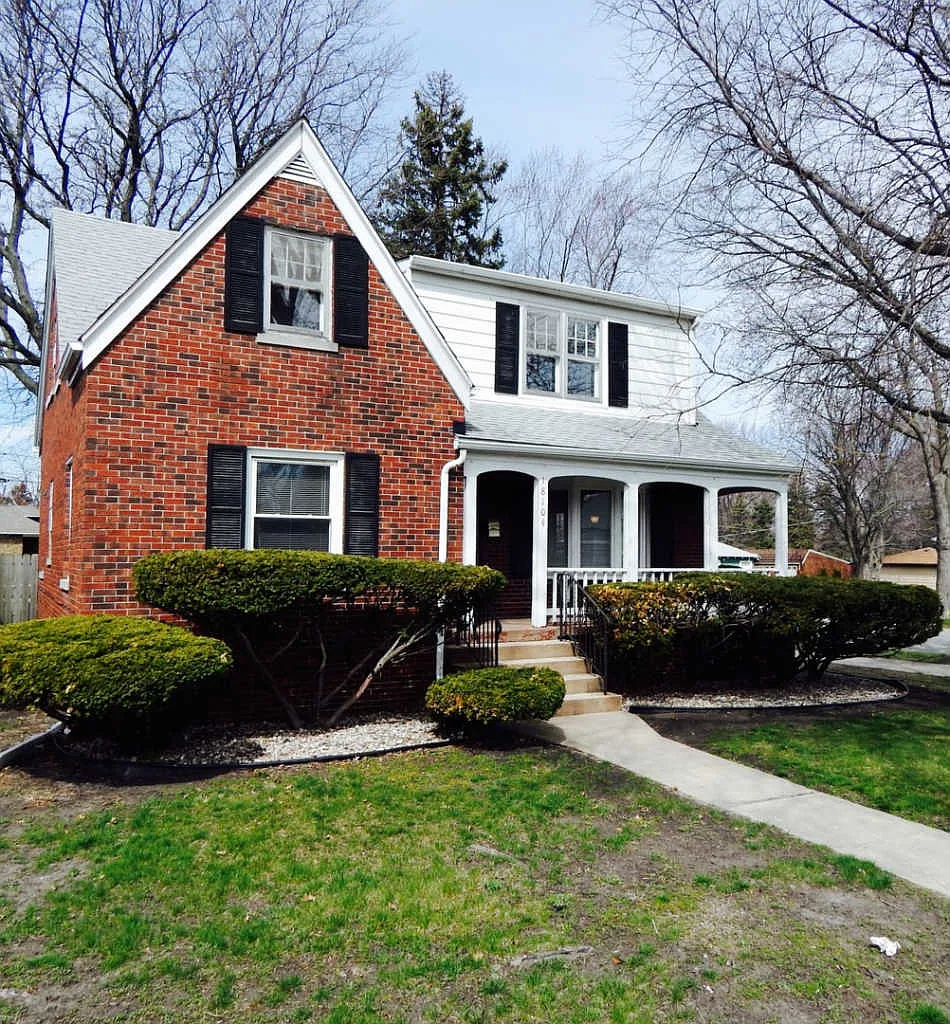 18104 Burnham Ave photo 1