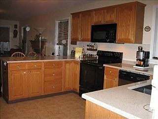 4th image of 37 Hendrik Hudson Way