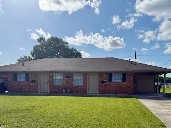 405 Omega St #B, Belle Chasse, LA 70037