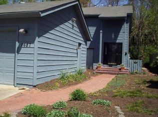 1487 Monterey Dr, Charlottesville, VA