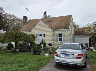 25 Wilson Ave, Trumbull, CT 06611
