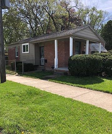 3rd image of 8908 Artesian St