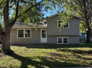 1016 7th St NW, Altoona, IA 50009
