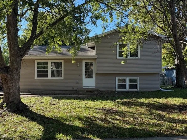 1016 7th St NW, Altoona, IA 50009