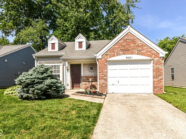 9691 Roxbury Dr, Fishers, IN 46038