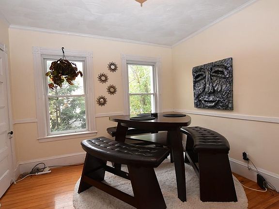 4th image of 88 Franklin St #88