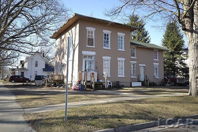 2nd image of 238 E Lagrange St