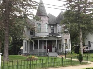 315 W Fulton St, Gloversville, NY 12078
