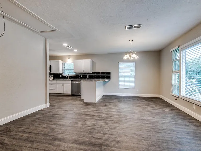 853 Brown Trl — Photo 18