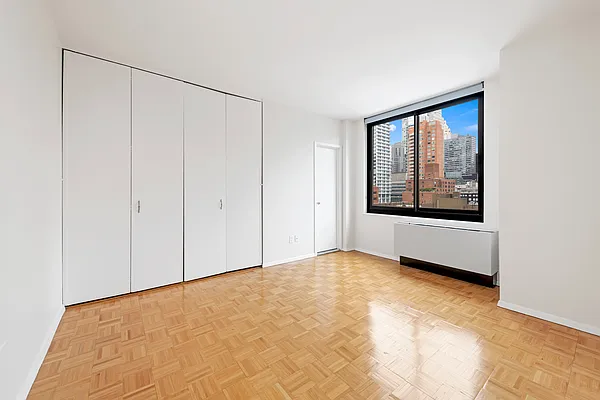 Rented by Oxford Property Group | media 11