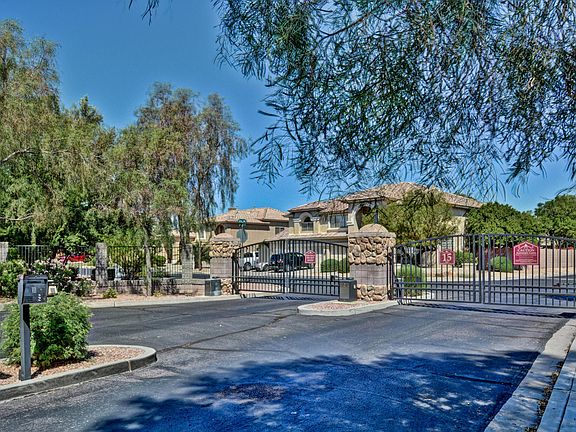 Bel Fleur Entry Gate