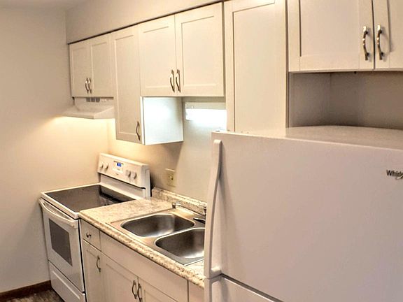 4th image of 2419 Central Ave #16