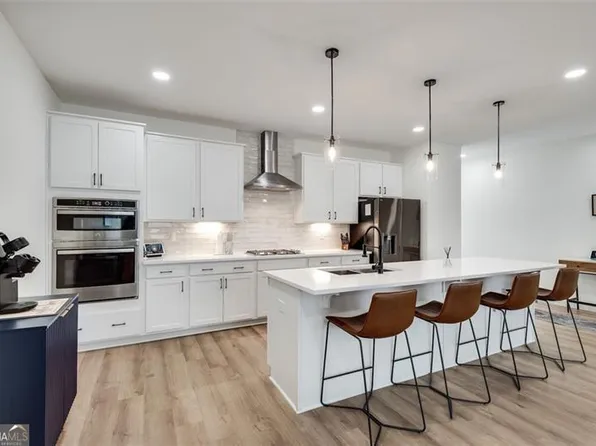 1072 Brookglynn Trce, Decatur, GA 30032